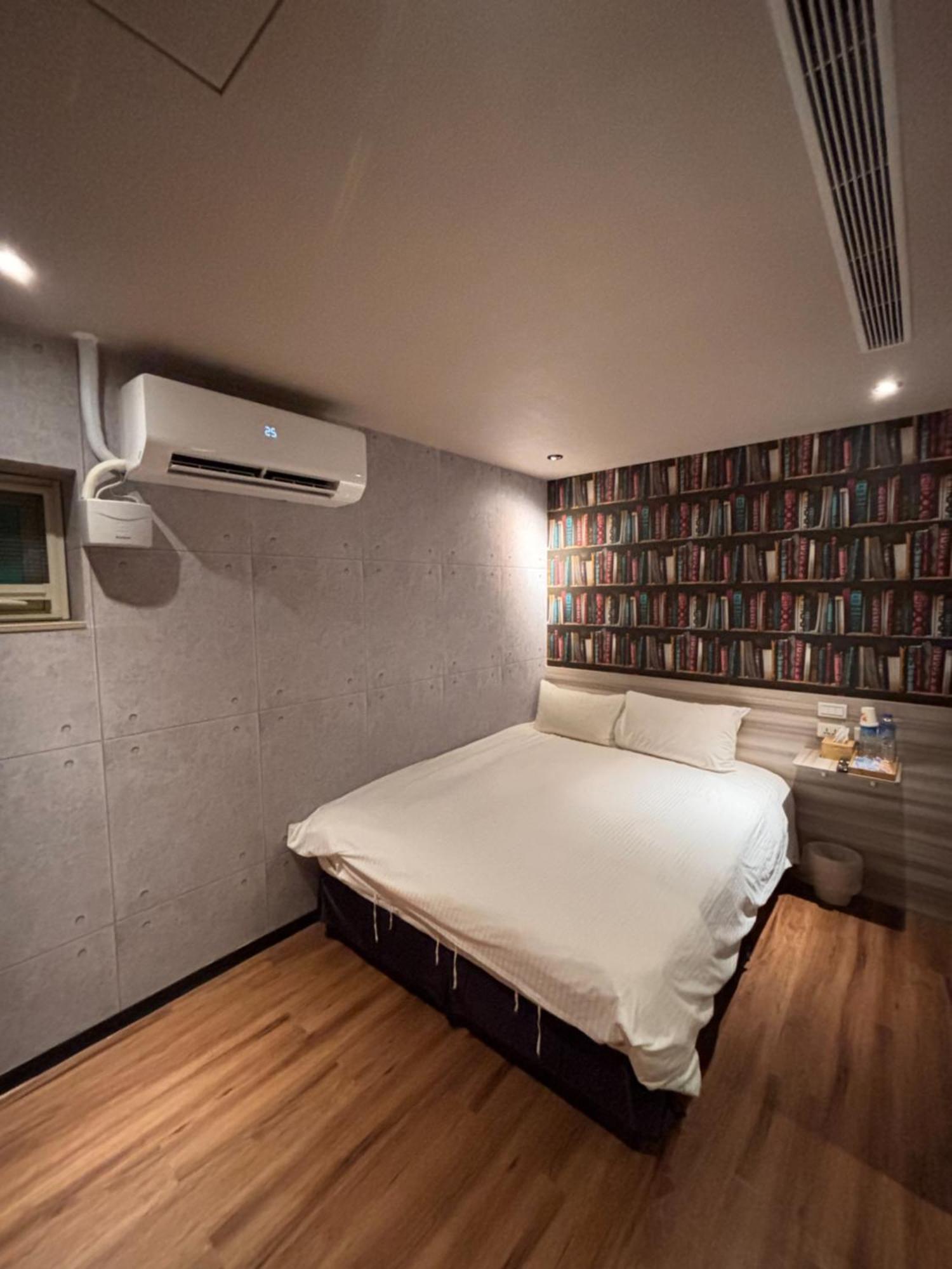 Smile Comma Bed & Breakfast ไทเป ภายนอก รูปภาพ